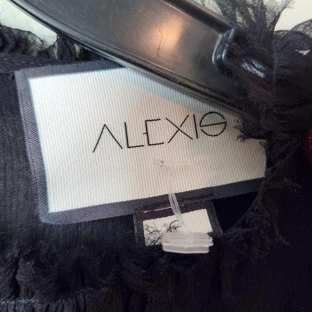 Alexis‎ Cold Shoulder Ruffled Top Small - Picture 3 of 6